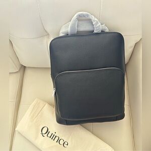 🖤 Quince Italian Leather Convertible Backpack - NWT 🖤